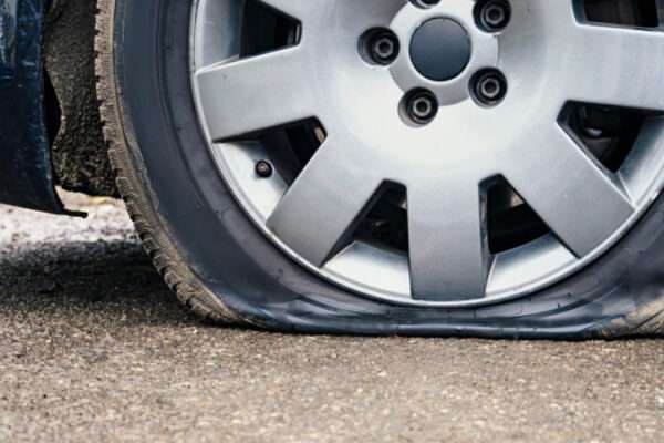Careful Towing roadside assistance helping with a flat tyre in Gauteng